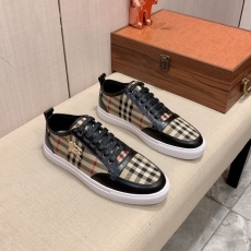 Burberry Low Shoes